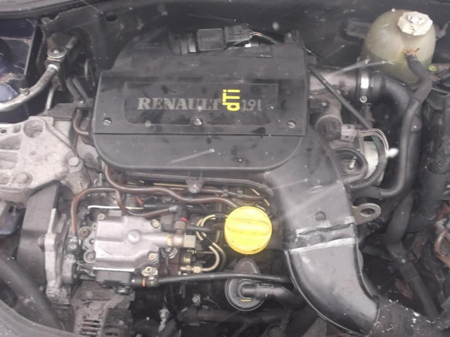 Renault Clio Scenic Laguna двигатель 1.9 DTI z насос