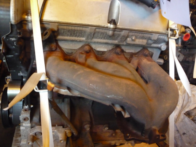 Двигатель Kia Sorento 2.4 DOHC, G4JS