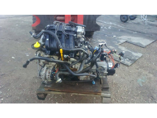 Двигатель DACIA RENAULT 1.2 D4FF7 6.5KKM 2014г.!