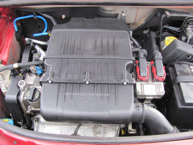 Lancia Ypsilon 1, 4 2009г. двигатель