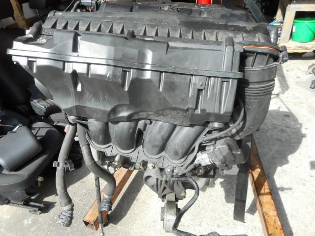 MINI COOPER R56 - двигатель 1.6 2011