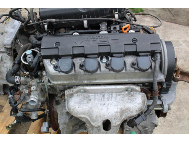 Honda Civic VII двигатель 1.6B 01г. 142 тыс. Отличное состояние