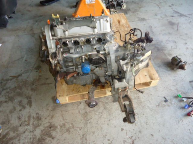 Двигатель D16W1 1.6 бензин HONDA HR-V 2001