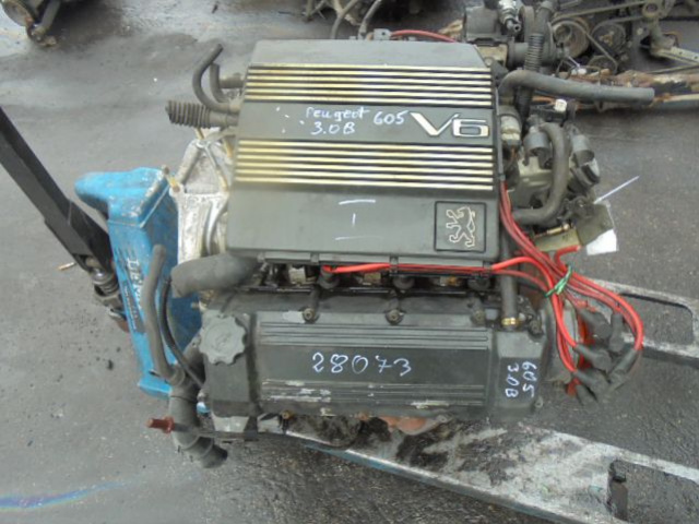 PEUGEOT 605 3.0 V6 двигатель в сборе Z навесным оборудованием
