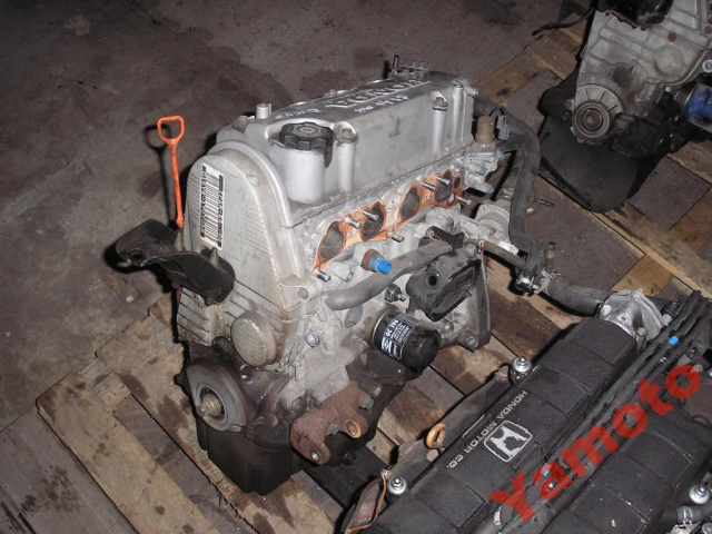 Двигатель Honda Crx Civic d16y8 53tys миль 124km vtec