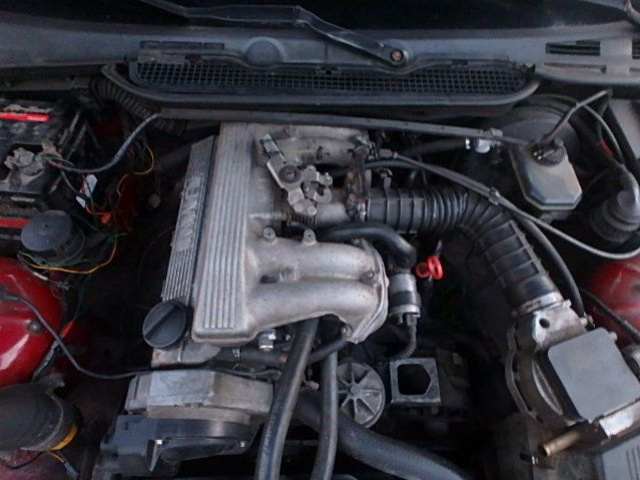 BMW E36 двигатель в сборе 1.6B
