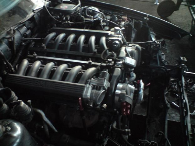 Двигатель BMW E31 850i M70B50 5, 0 V12