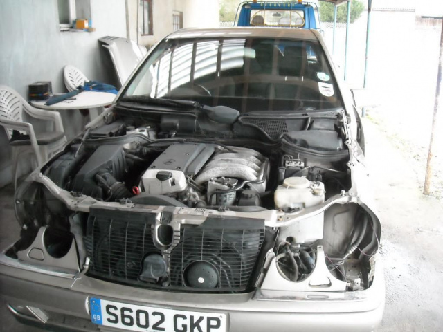 Двигатель в сборе mercedes E 300 Turbodisel 2002г.