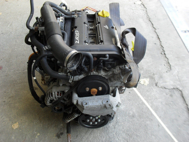 OPEL CORSA C 1.2 16V Z12XEP двигатель в сборе 2005