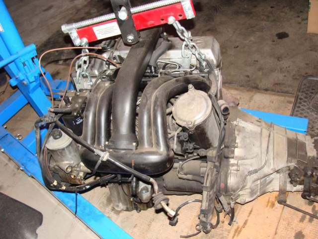 Двигатель 2.0D + коробка передач навесное оборудование Merc W202