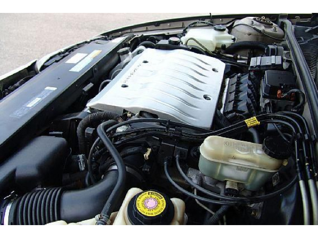 OLDSMOBILE AURORA двигатель 4.0 V8 - 90tys.