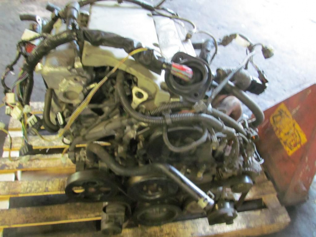 Двигатель 2.4 бензин Mitsubishi Grandis Outlander 04