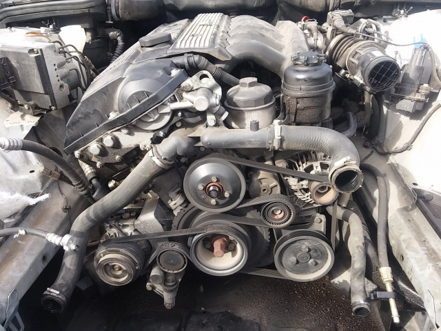Двигатель BMW E39 2.0 бензин голый без навесного оборудования