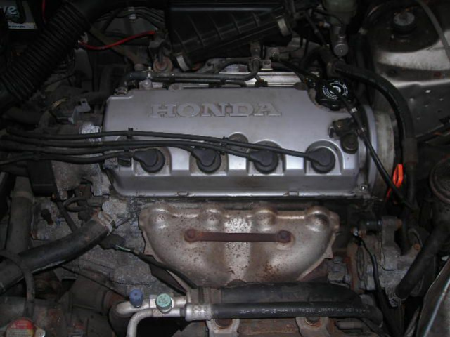 Двигатель бензин HONDA CIVIC D16Y7 EJ6