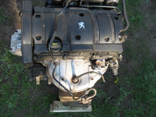 Двигатель 1.6i Peugeot 206 CC 110 KM - 2003г.