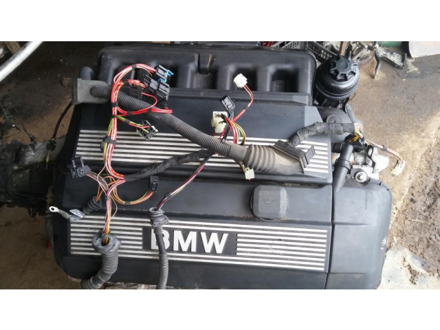 BMW e39 e46 e38 528i M52B28TU - двигатель z навесным оборудованием