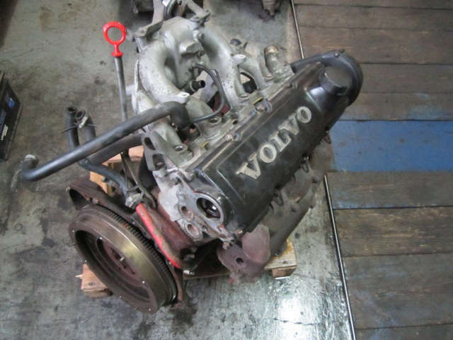 VOLVO 740 940 двигатель 2, 3 бензин B230F