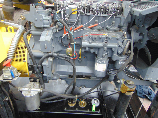 Двигатель DEUTZ AG BF4M 1012E 4 CYLIN новый с завода