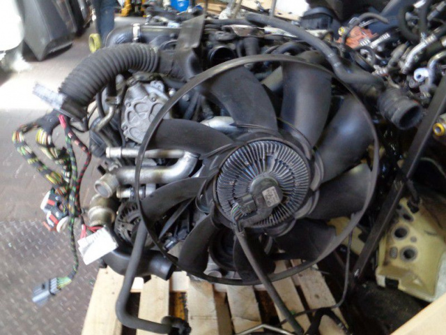 Range Rover Vogue двигатель в сборе 3.6 V8