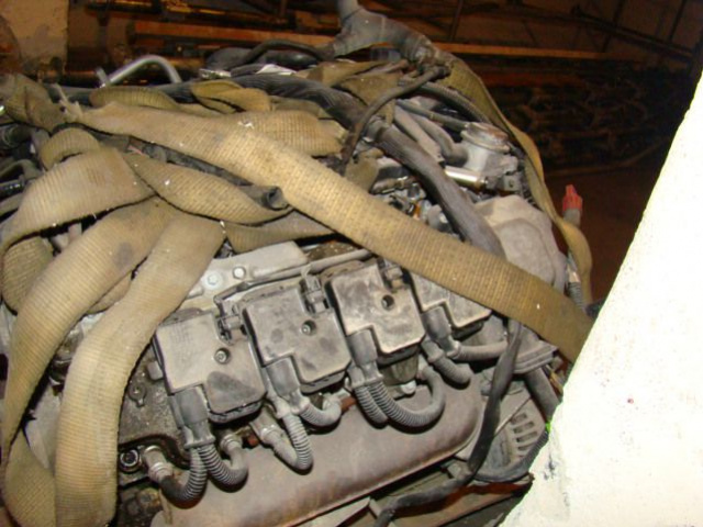 Двигатель MERCEDES ML500 164 2006 год