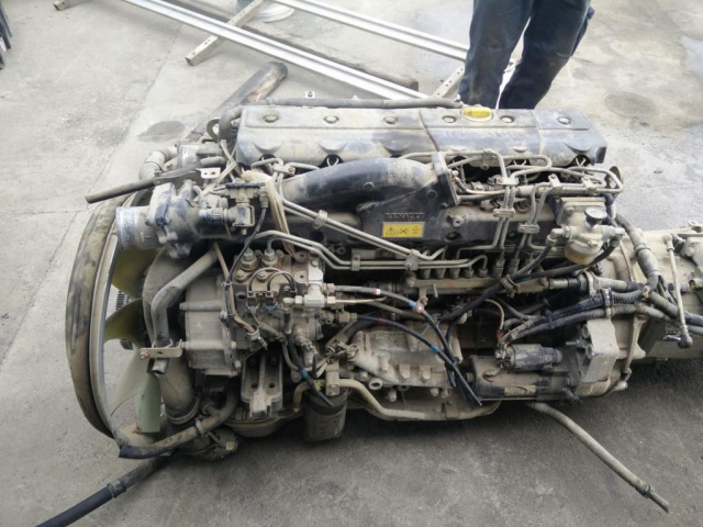 Двигатель RENAULT MIDLUM 220 DCI 04г. 6VJ01