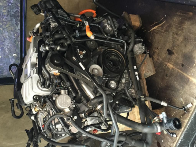 Двигатель PORSCHE PANAMERA/VW TOUAREG 3.0 TFSI CGF
