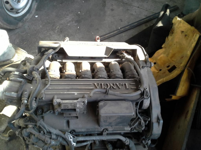 Двигатель в сборе. 3, 0 V6 пробег 140000 THESIS Lancia
