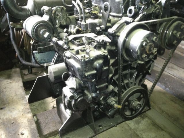 Dwucylindrowy двигатель mitsubishi, kubota