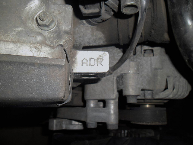VW PASSAT B5 1.8 двигатель в сборе ADR