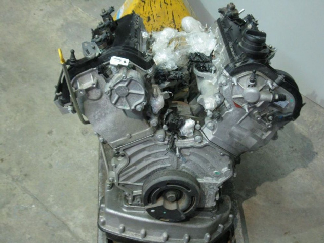 -$- CHRYSLER 300C LANCIA THEMA двигатель 3.0 CRD 2012
