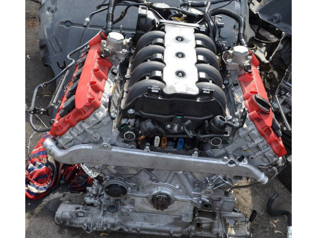 AUDI RS5 RS4 4.2 двигатель CFS