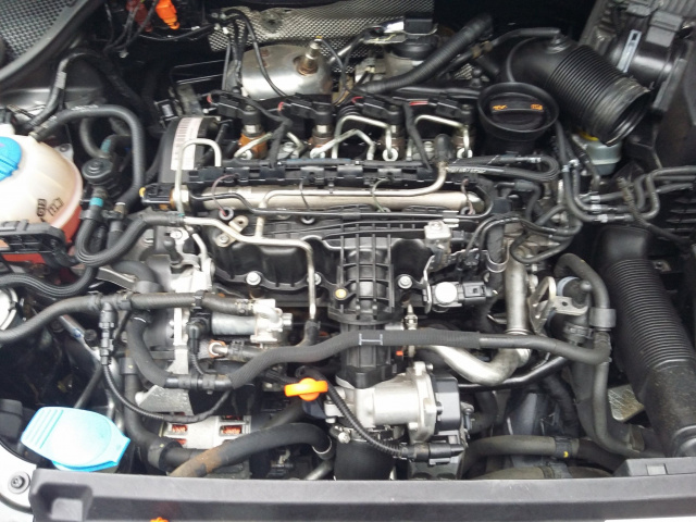 VW POLO 6R двигатель 1.6 TDI 60 тыс пробег. в сборе
