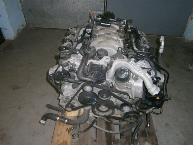 MERCEDES W219 CLS 5.5V8 '09 двигатель в сборе. 273.960