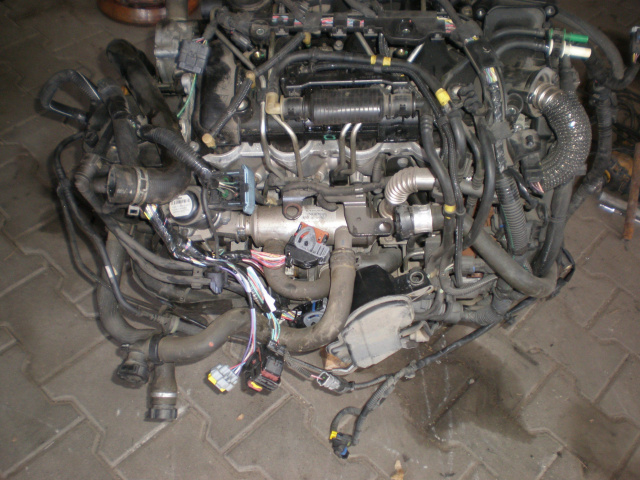 Двигатель Citroen C3 C4 C5 Peugeot 308 207 1.6 HDI