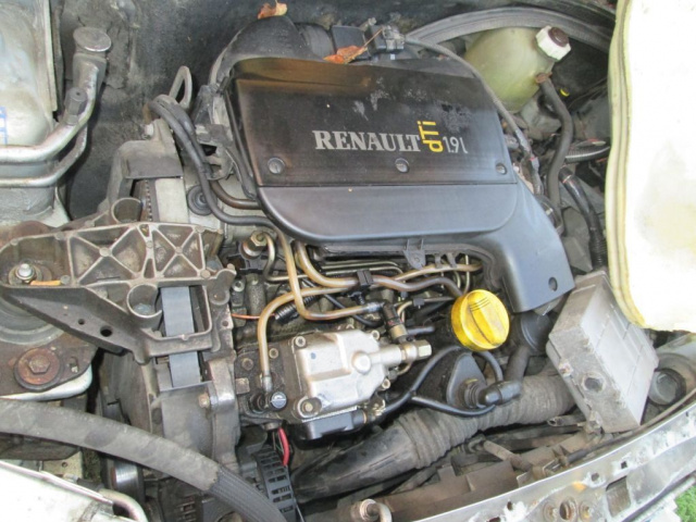 RENAULT CLIO II 01г. 1.9 dTi двигатель в сборе