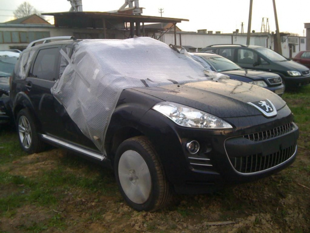 PEUGEOT 4007 год 2009 2, 2 HDI -na запчасти