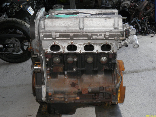 Двигатель 4G63 Mitsubishi Lancer 03- 2.0 DOHC 85tkm