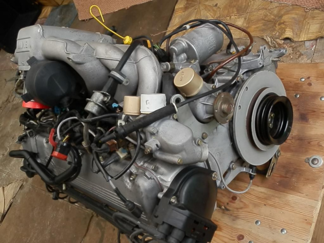 Двигатель в сборе BMW M30/B35 M106 для 745i E23