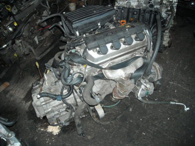 Двигатель HONDA CIVIC D16V1 1.6 I-VTEC 2001
