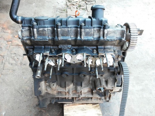 CITROEN PEUGEOT 1, 9 DW8 двигатель 206 C15 05г. F-VAT