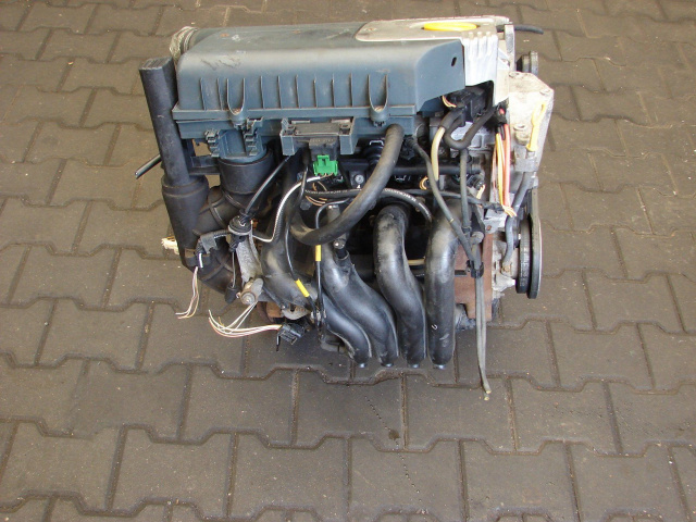 Двигатель в сборе 1, 4 Renault Clio II