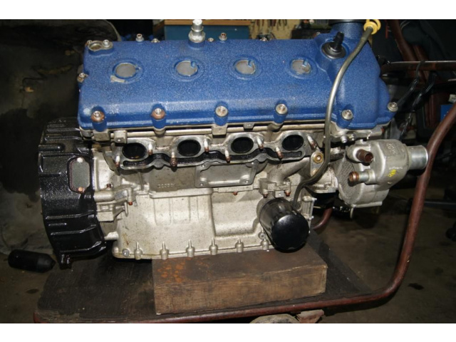 Maserati granturismo i Quattroporte двигатель 4, 2 v8
