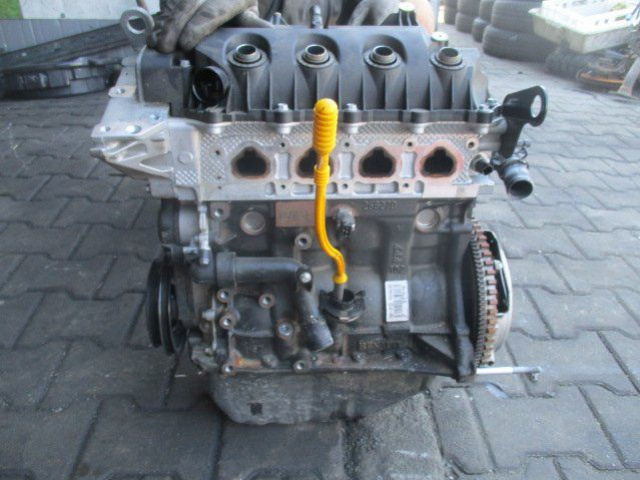 DACIA SANDERO II 2014 1, 2 двигатель D4F F732 4 тыс KM