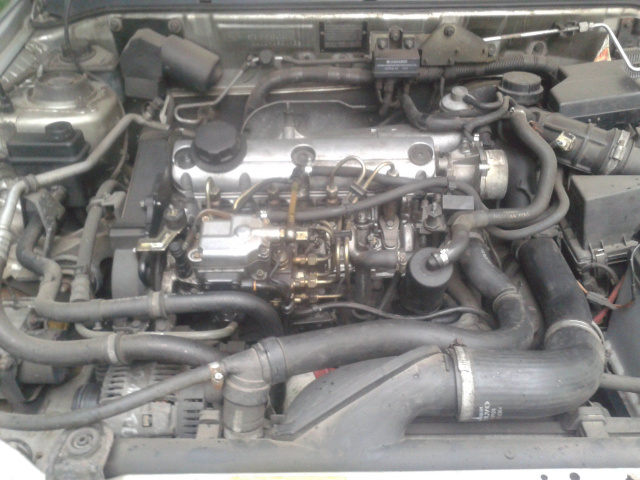 VOLVO V40 S40 RENAULT двигатель 1.9 DTI F8T D4192T2