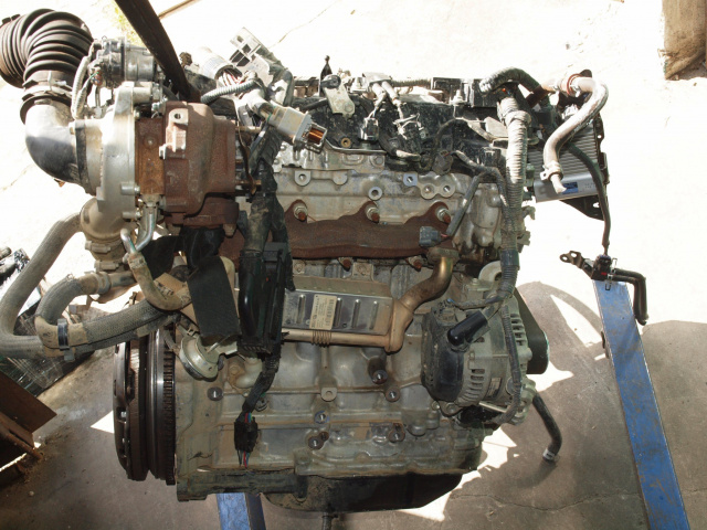 TOYOTA RAV4 2013-15r 2.0D4D 1AD двигатель в сборе