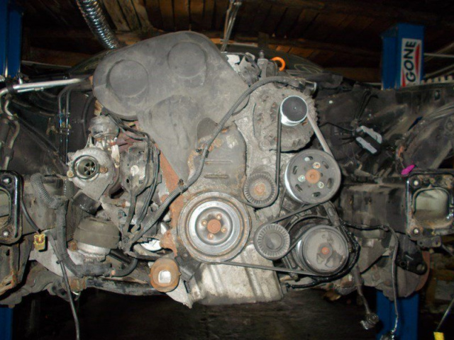 AUDI A4 B7 2.0 TDI BRE двигатель в сборе