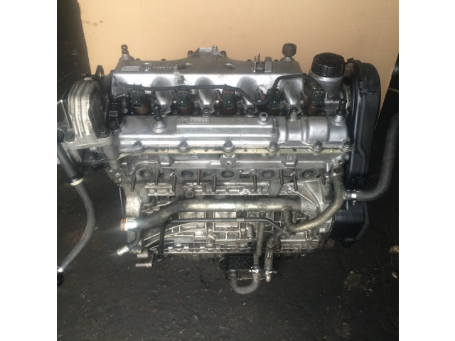 Двигатель VOLVO XC90 D5 2.4 D 04г..D5244T