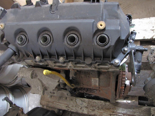 Двигатель без навесного оборудования RENAULT CLIO III 1.2 16V
