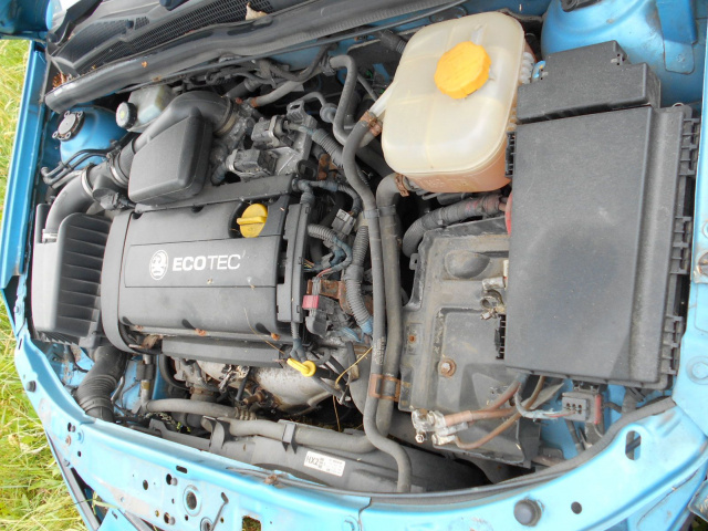 Двигатель 1.6 16V ecotec Z16XEP opel astra H combo
