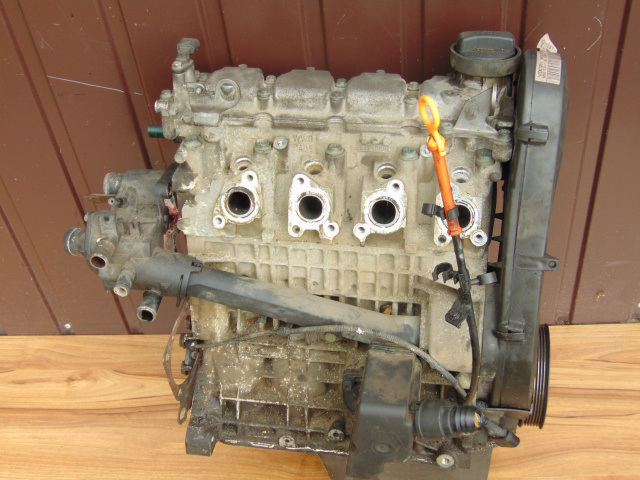 Двигатель Seat Ibiza II FL 1.4 MPI AKK без навесного оборудования